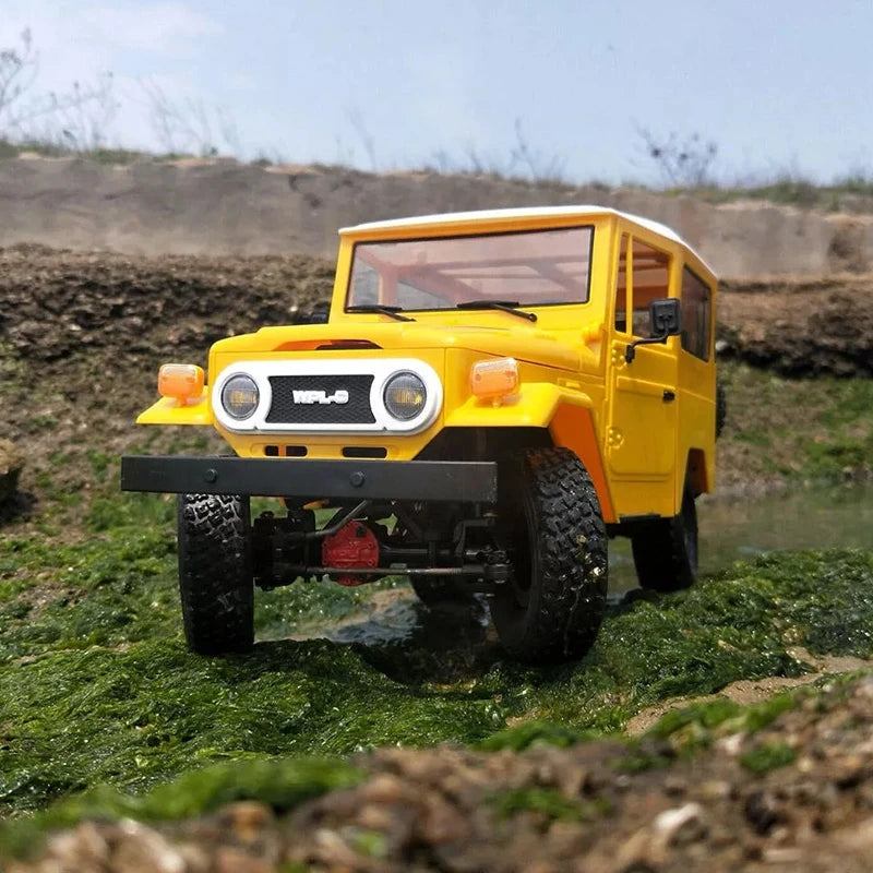 WPL RC Car C34 RTR 1/16 Toyota FJ40 4WD Climbing Off-road Truck