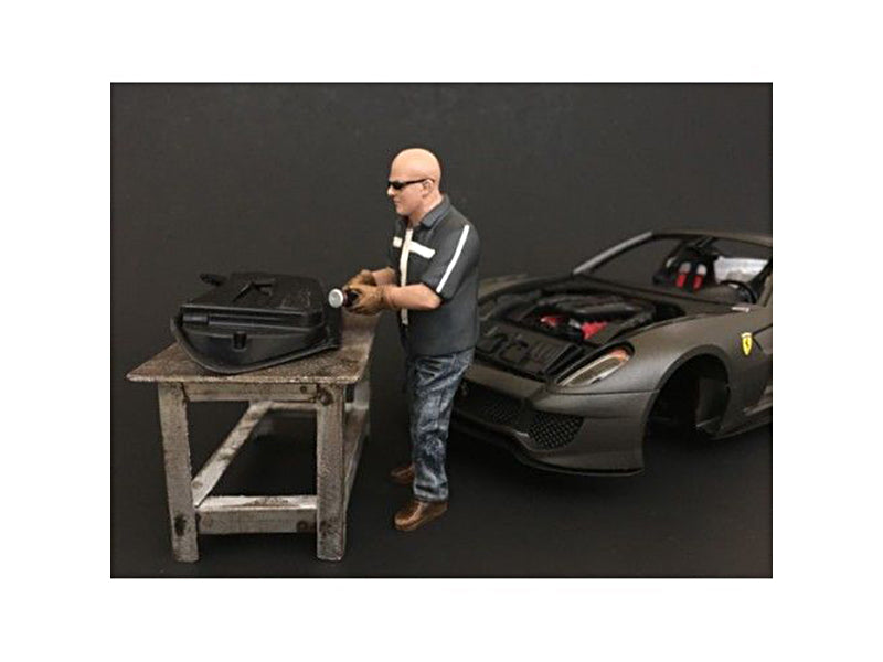 "Chop Shop" Mr. Fabricator Figurine for 1/24 Scale Models by American Diorama