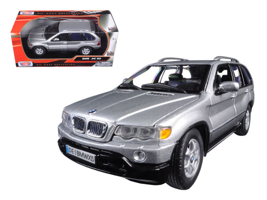 BMW X5 Silver 1/24 Diecast Model Car by Motormax