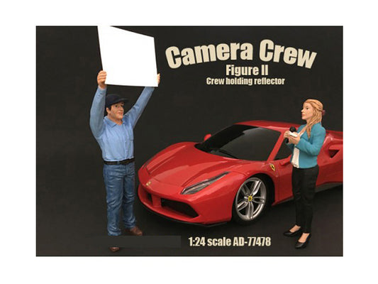 Camera Crew Figure II "Crew Holding Reflector" For 1:24 Scale Models by American Diorama