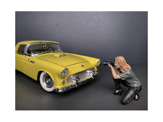 "Weekend Car Show" Figurine III for 1/24 Scale Models by American Diorama