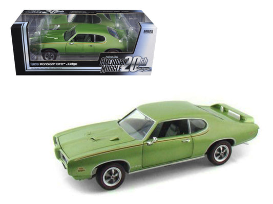 1969 Pontiac GTO Judge Green American Muscle 20th Anniversary Edition 1/18 Diecast Model Car by Auto World