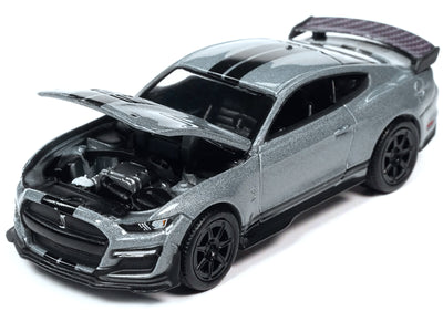 2021 Shelby GT500 Carbon Fiber Track Pack Iconic Silver Metallic with Black Stripes "Modern Muscle" Limited Edition 1/64 Diecast Model Car by Auto World