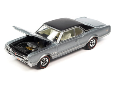 1966 Oldsmobile 442 Silver Mist Metallic with Black Top "Vintage Muscle" Limited Edition 1/64 Diecast Model Car by Auto World
